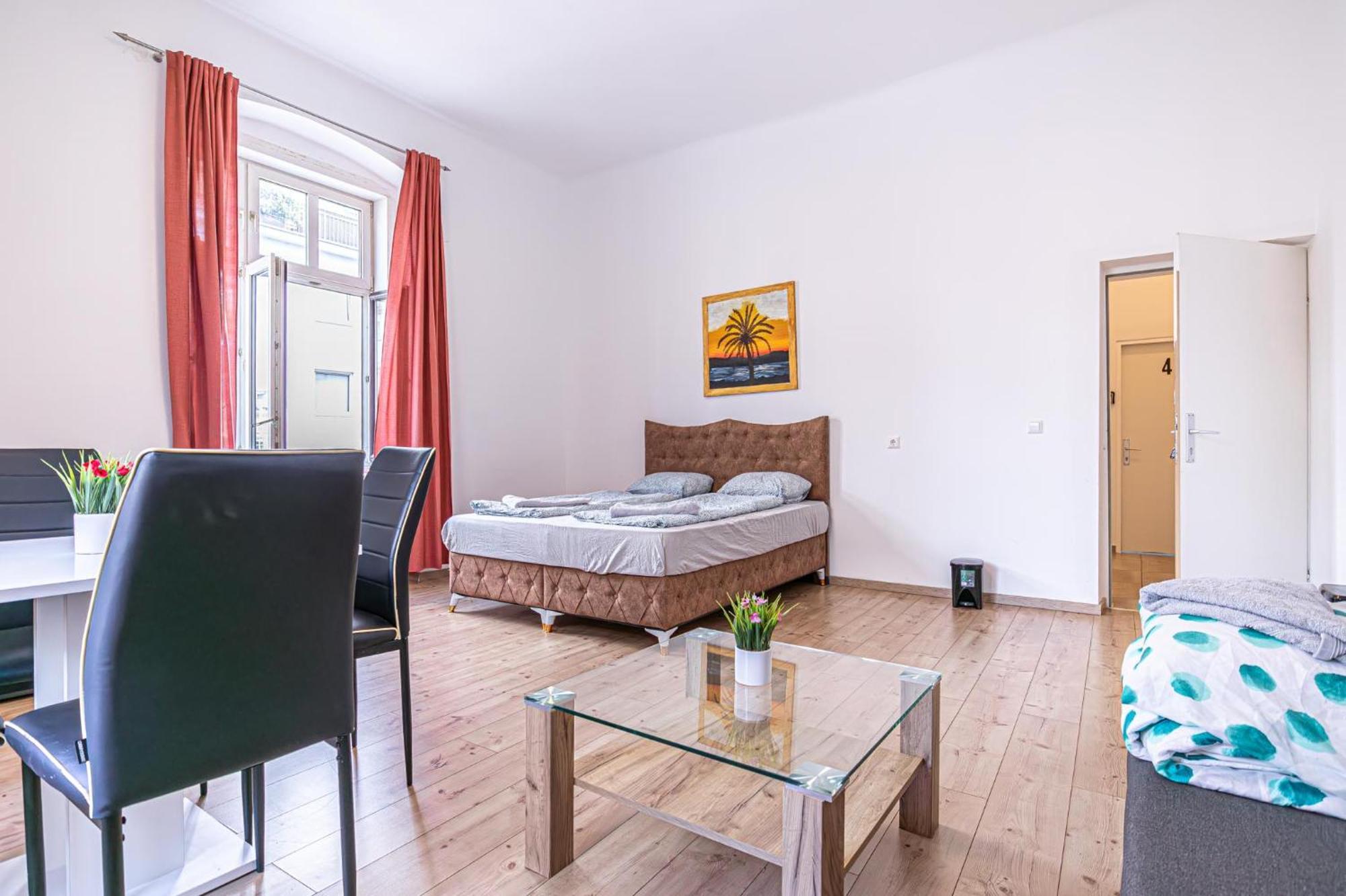 6 Min To Amusement Park - Economy Rooms In Shared Apartment ウィーン エクステリア 写真