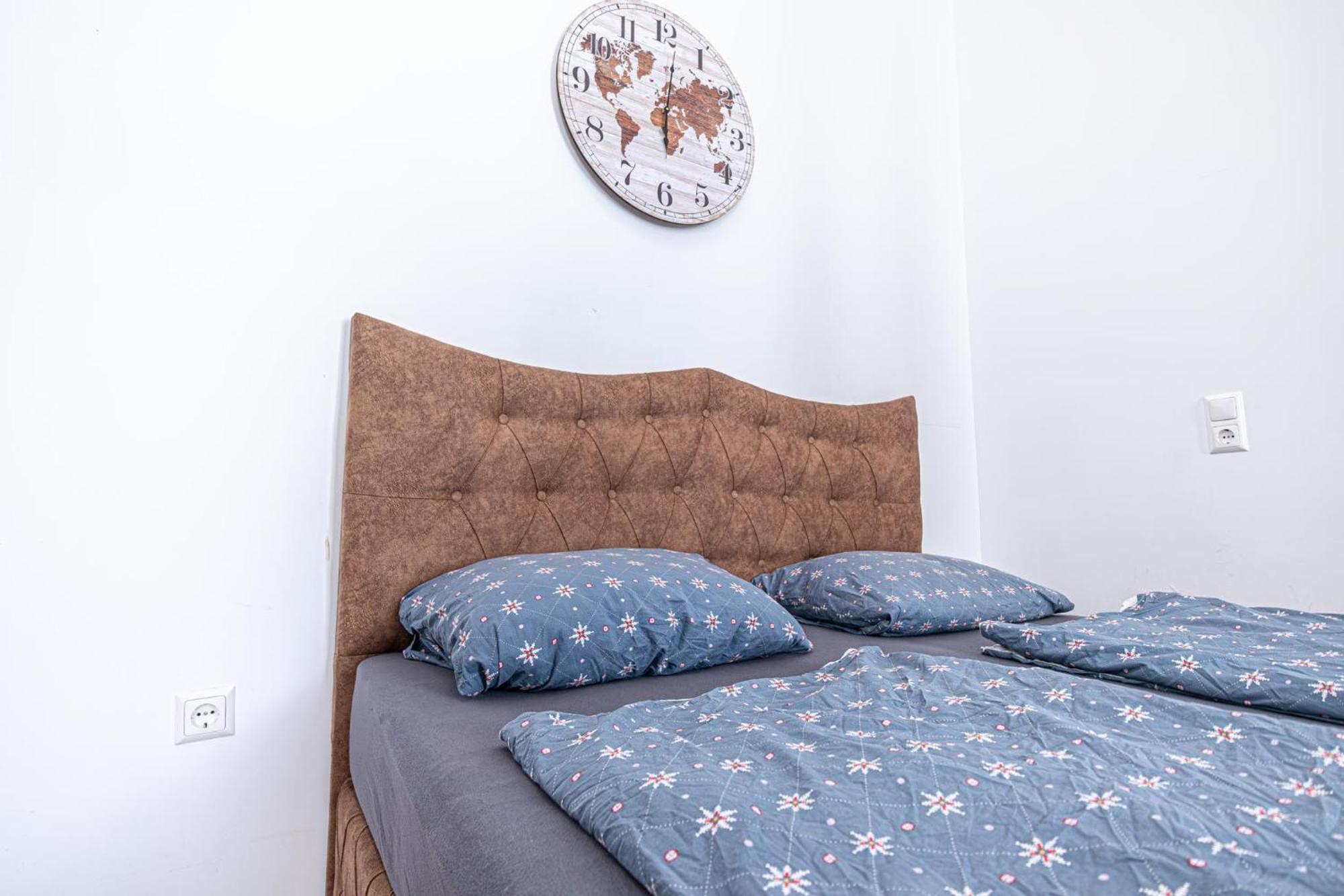 6 Min To Amusement Park - Economy Rooms In Shared Apartment ウィーン エクステリア 写真