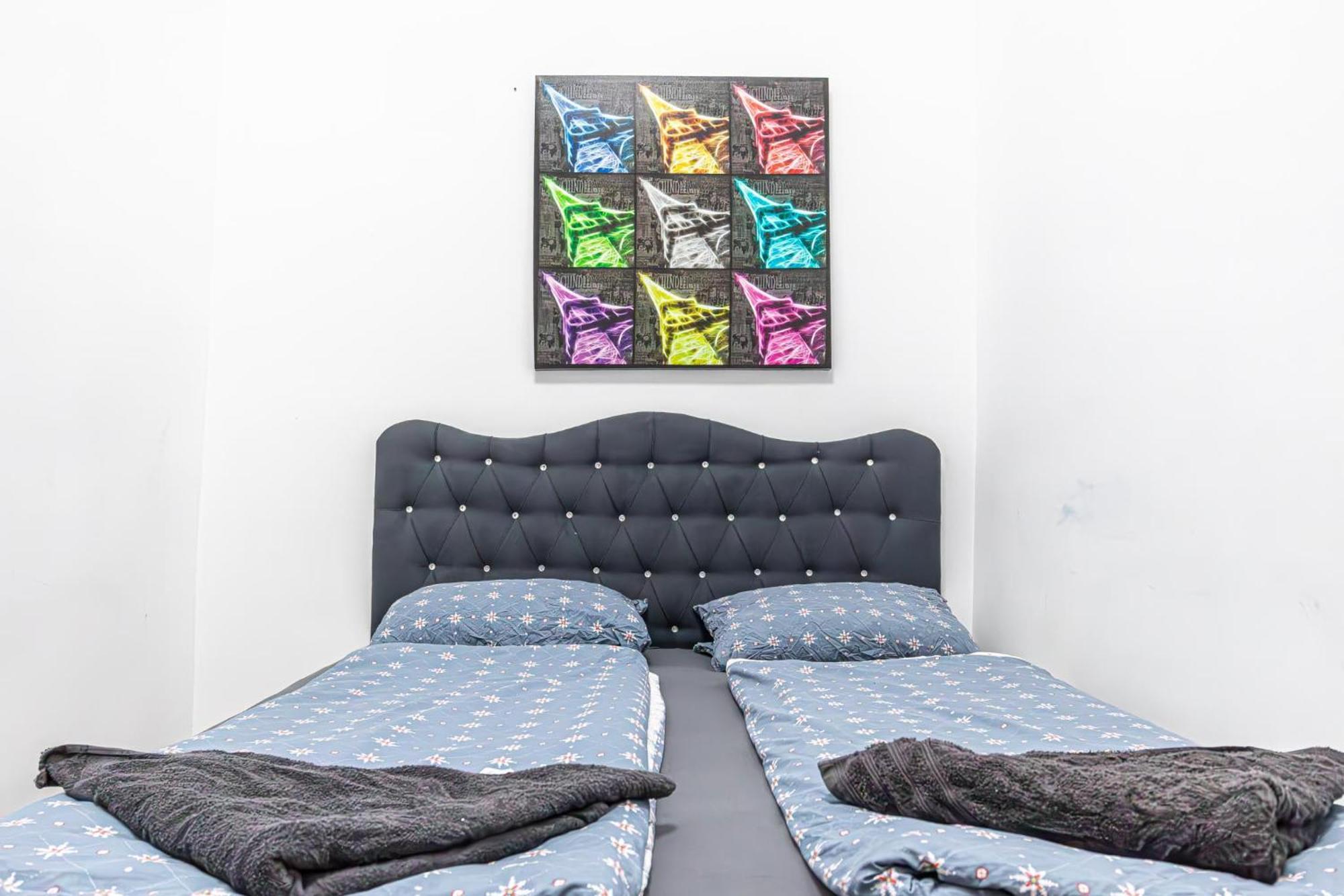 6 Min To Amusement Park - Economy Rooms In Shared Apartment ウィーン エクステリア 写真