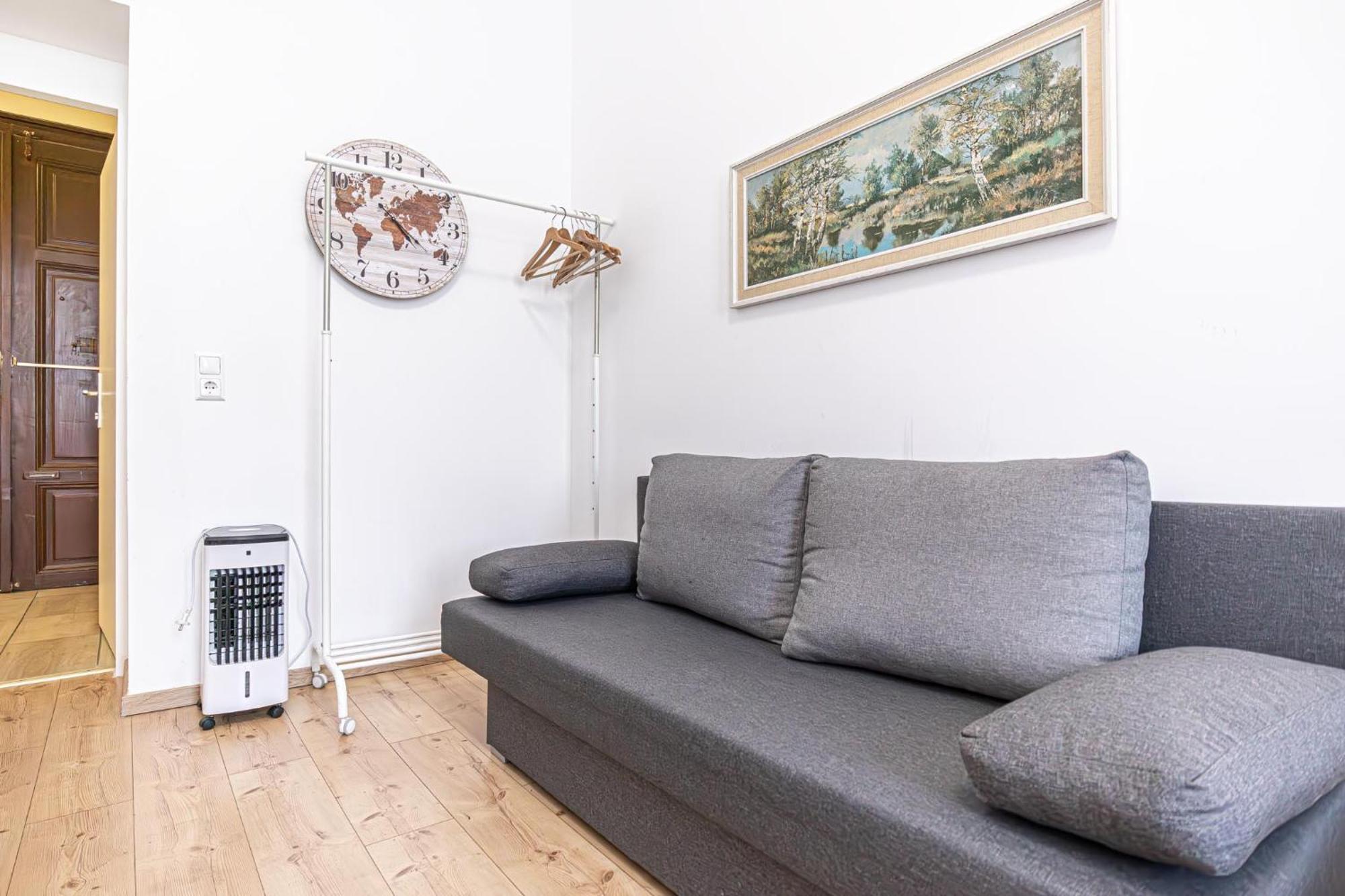 6 Min To Amusement Park - Economy Rooms In Shared Apartment ウィーン エクステリア 写真