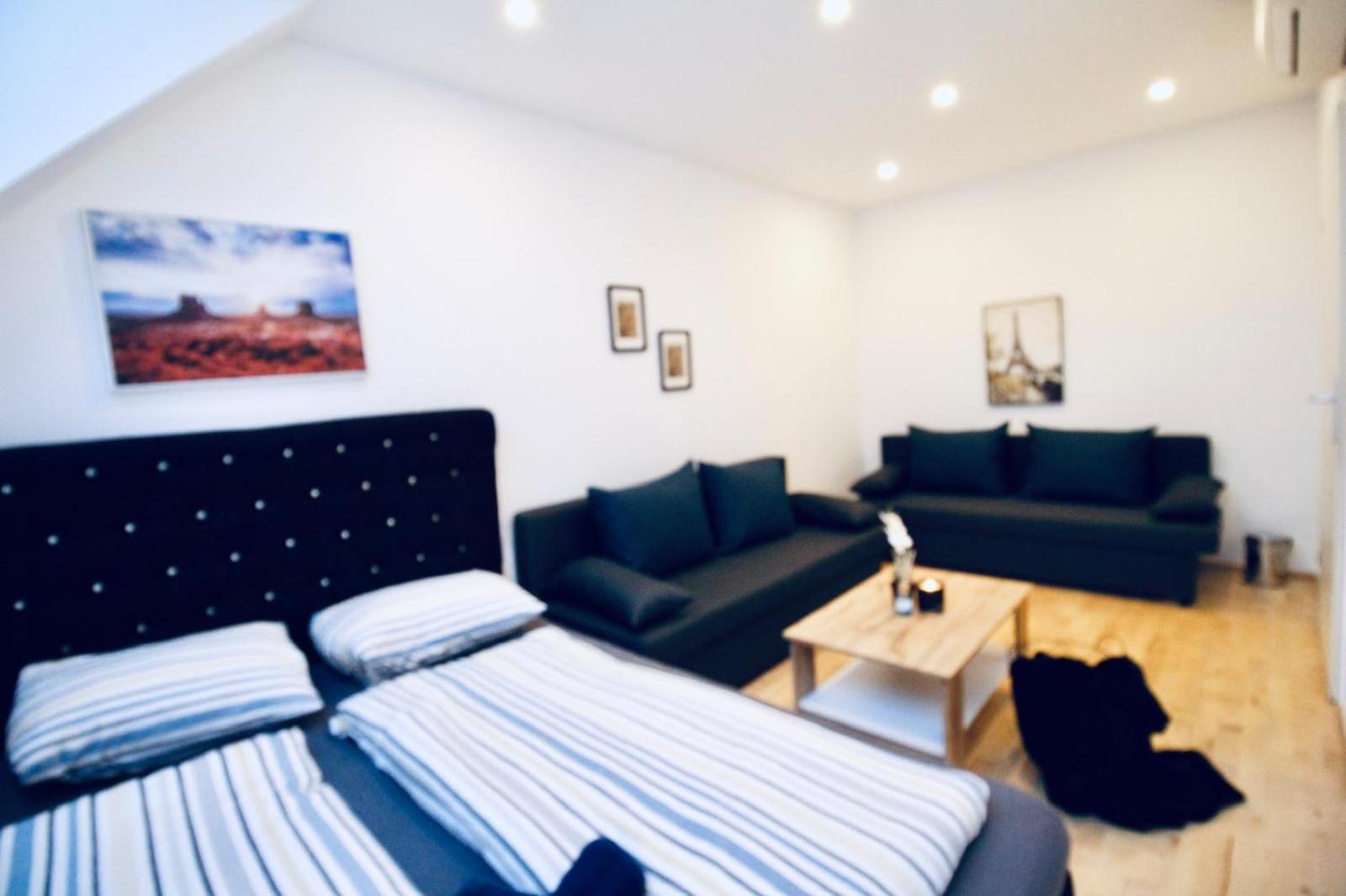 6 Min To Amusement Park - Economy Rooms In Shared Apartment ウィーン エクステリア 写真