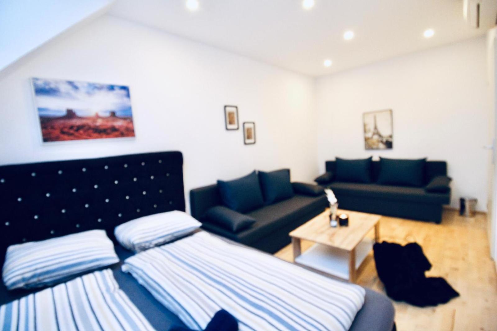 6 Min To Amusement Park - Economy Rooms In Shared Apartment ウィーン エクステリア 写真