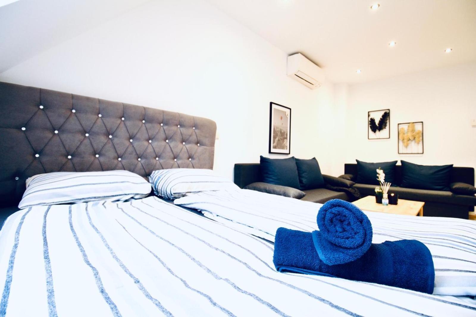 6 Min To Amusement Park - Economy Rooms In Shared Apartment ウィーン エクステリア 写真
