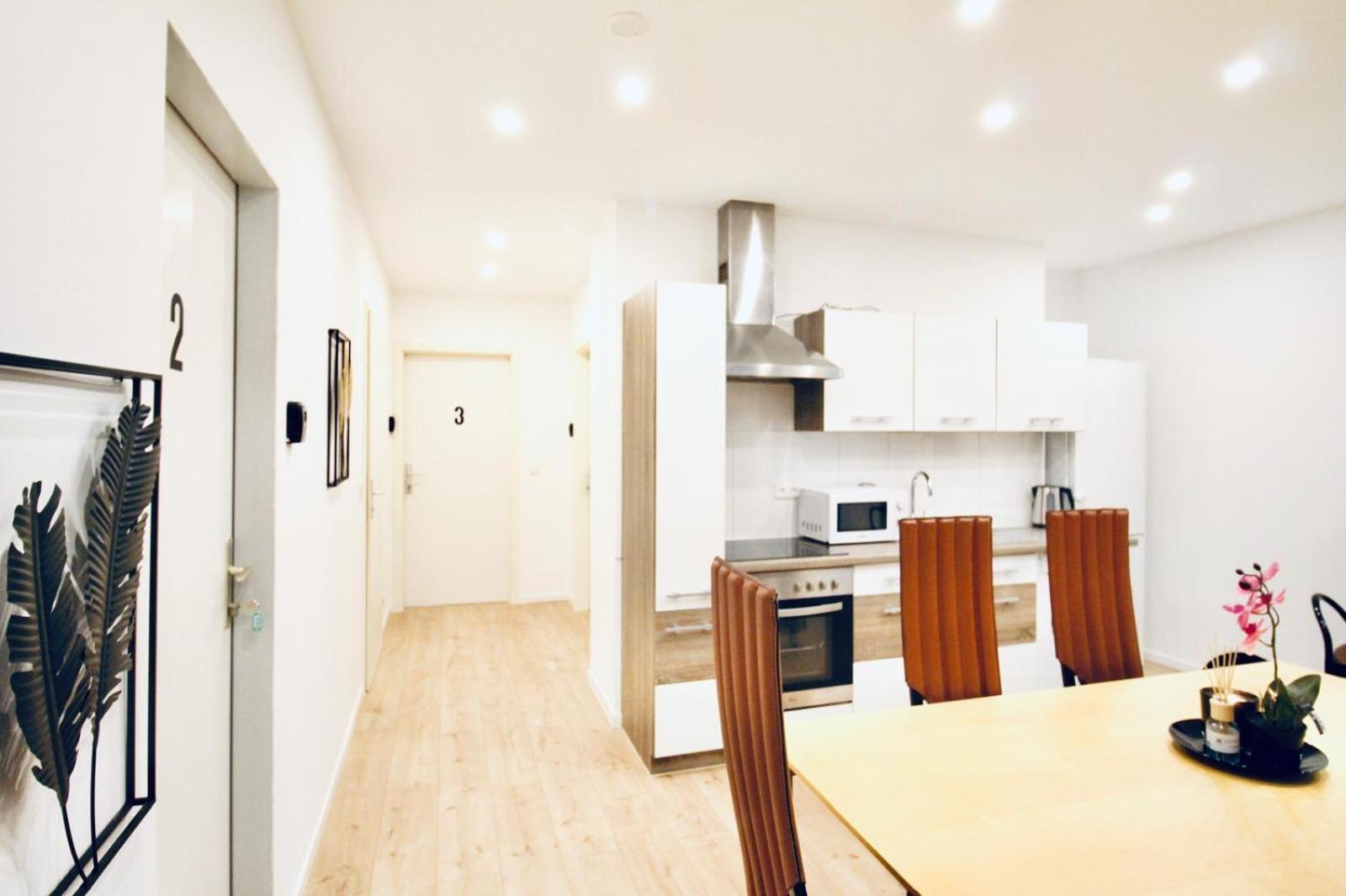 6 Min To Amusement Park - Economy Rooms In Shared Apartment ウィーン エクステリア 写真